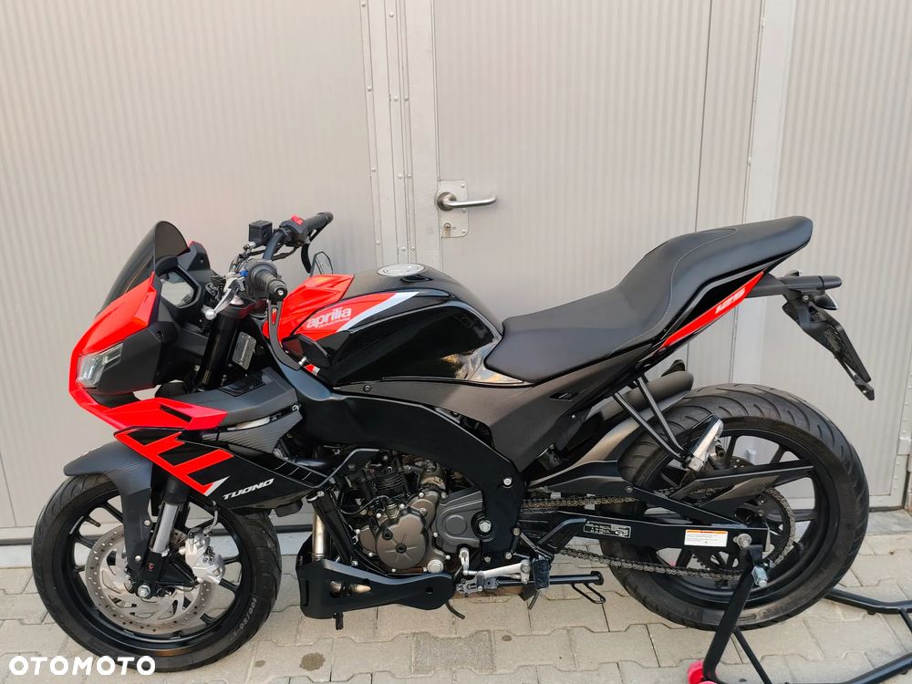 Aprilia Tuono - 6