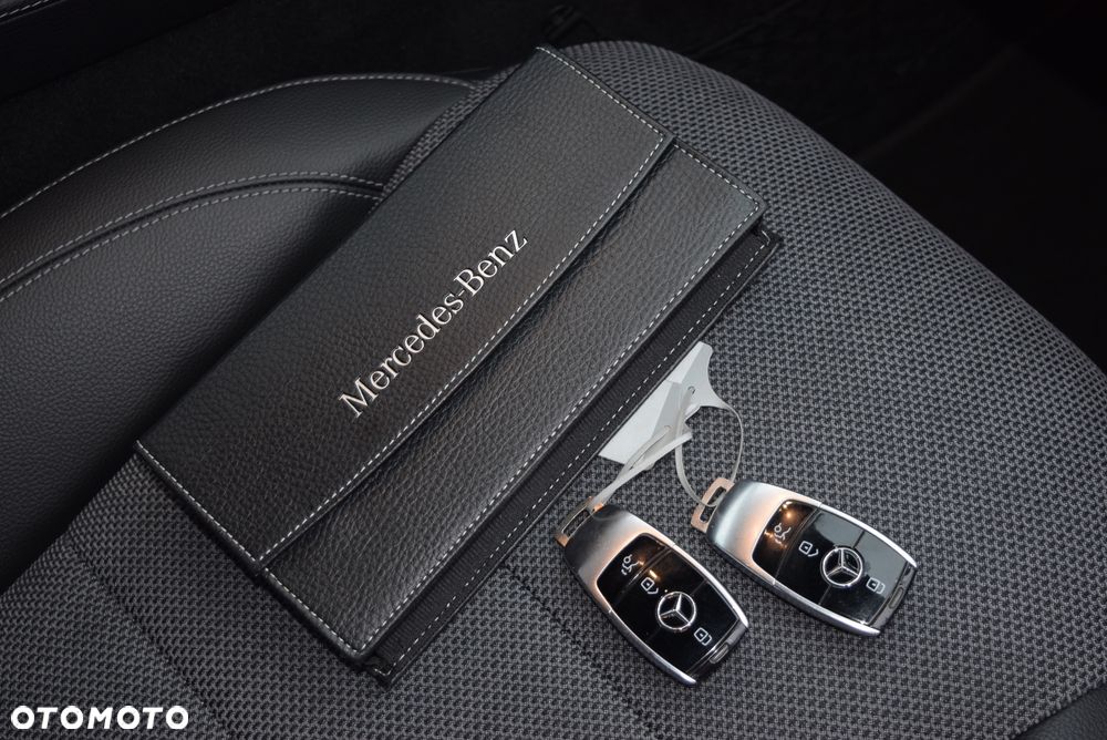 Mercedes-Benz Klasa E 200 9G-TRONIC Avantgarde - 38