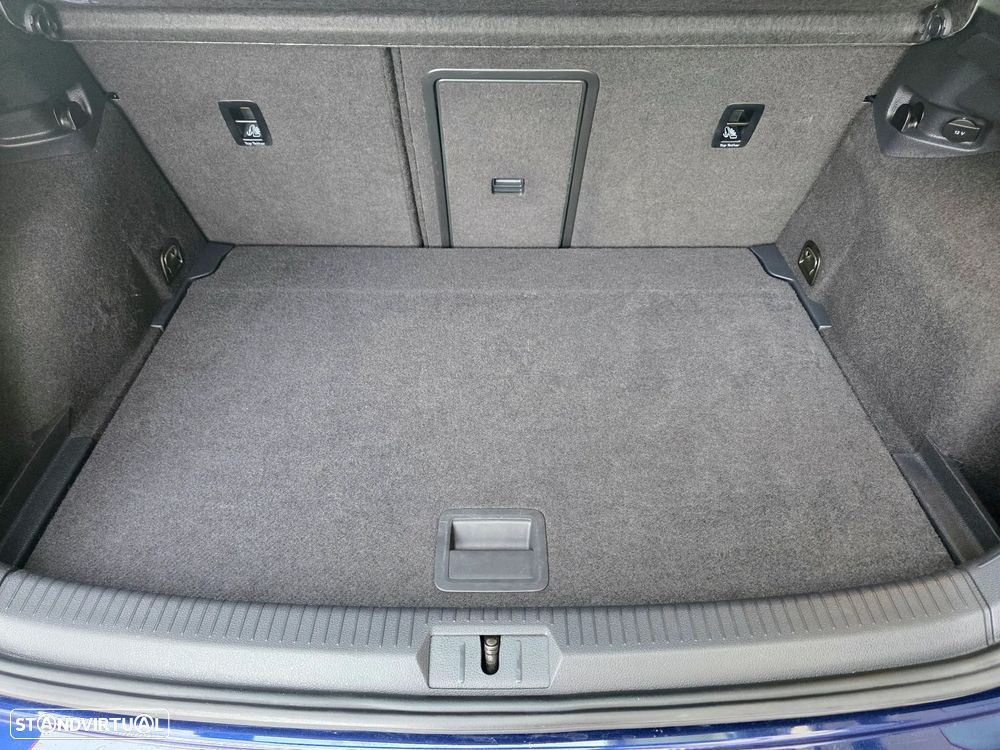 VW Golf 1.6 TDi GPS Edition - 44