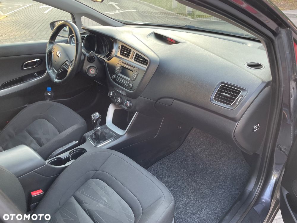Kia Ceed 1.6 CRDi 115 ISG Vision - 18