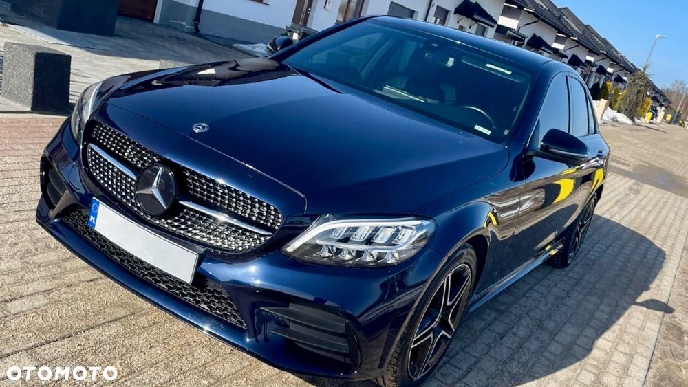 Mercedes-Benz Klasa C 300 4MATIC 9G-TRONIC - 3