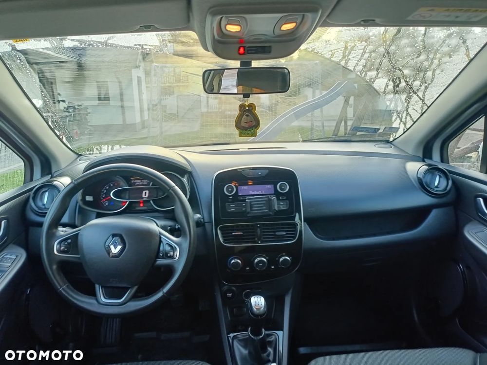 Renault Clio - 7