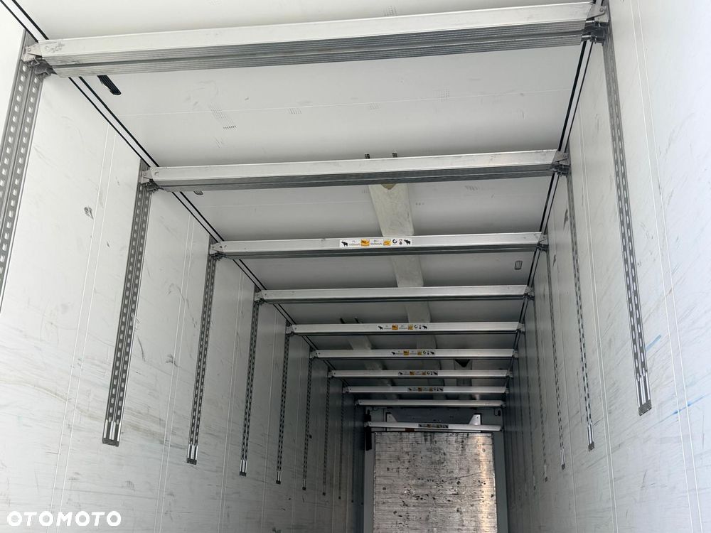 Schmitz Cargobull carrier 1550 - 5