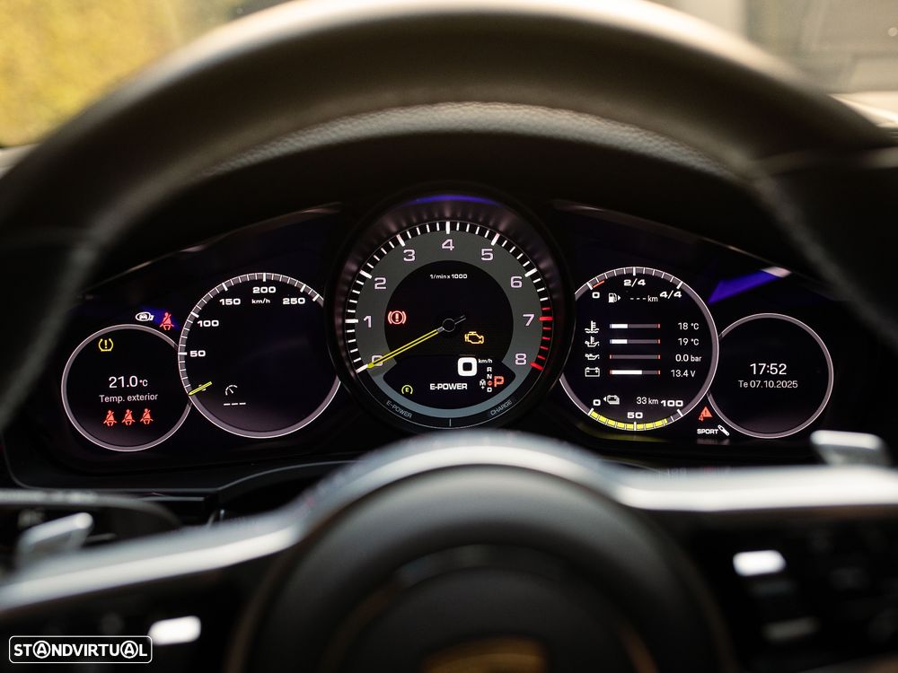 Porsche Cayenne Coupé E-Hybrid - 29