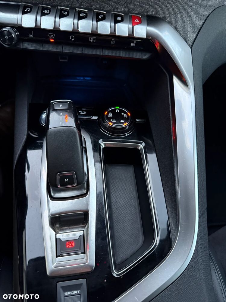 Peugeot 3008 PureTech 130 Stop & Start GPF EAT8 Crossway - 36