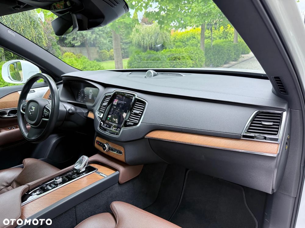 Volvo XC 90 - 31