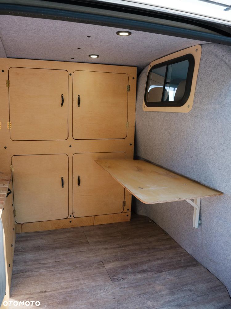 Volkswagen Transporter T5 - 6
