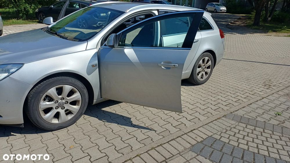 Opel Insignia 2.0 CDTI - 12