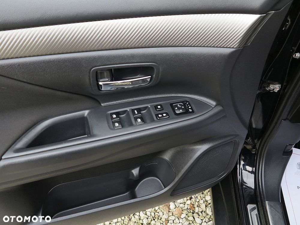 Mitsubishi Outlander 2.0 2WD Edition 100 - 12