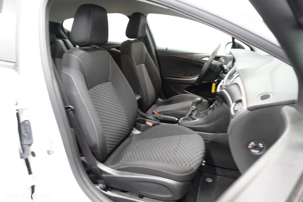 Opel Astra 1.5 D Start/Stop - 28
