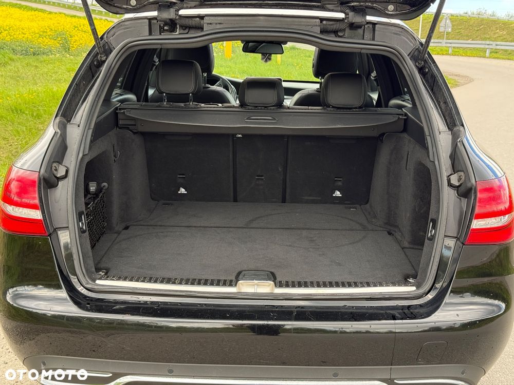Mercedes-Benz Klasa C 220 CDI DPF Automatik BlueEFFICIENCY Avantgarde - 12