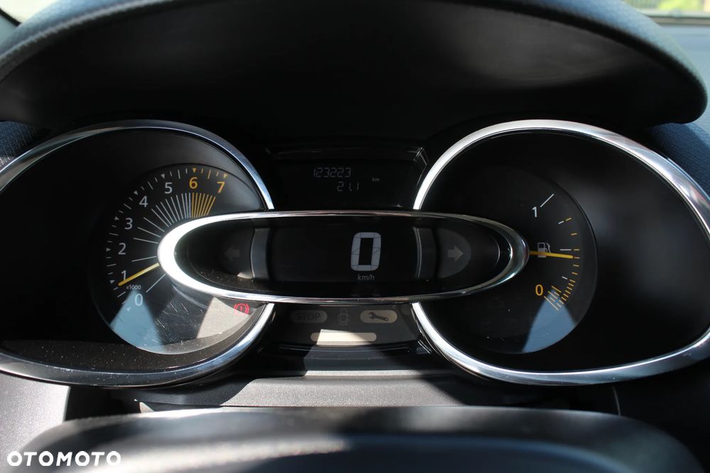 Renault Clio 0.9 TCe Alize - 24