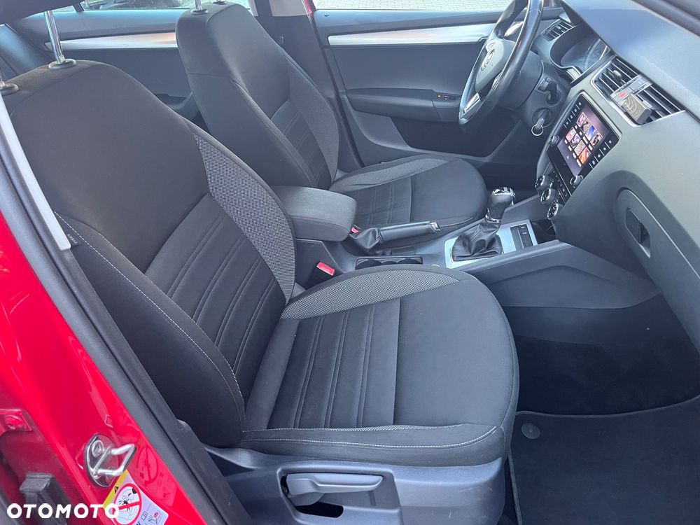 Skoda Octavia 1.6 TDI DSG Ambition - 16