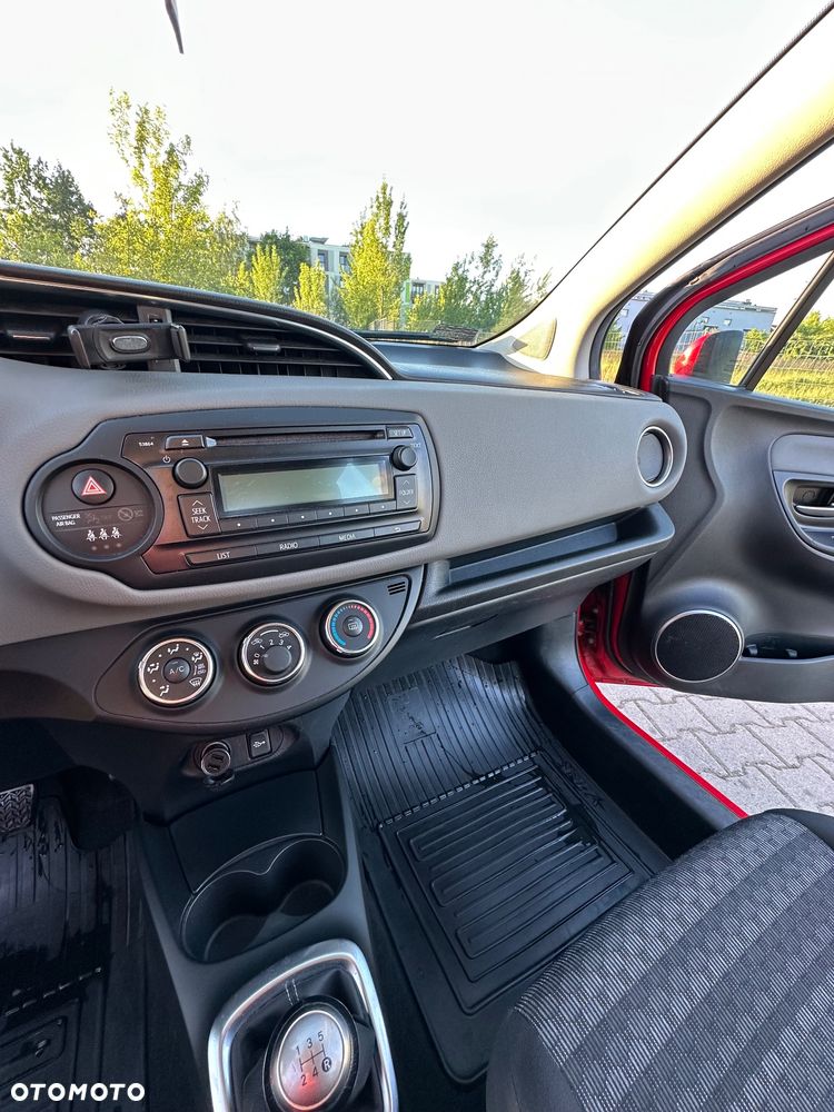 Toyota Yaris 1.0 Active EU6 - 15