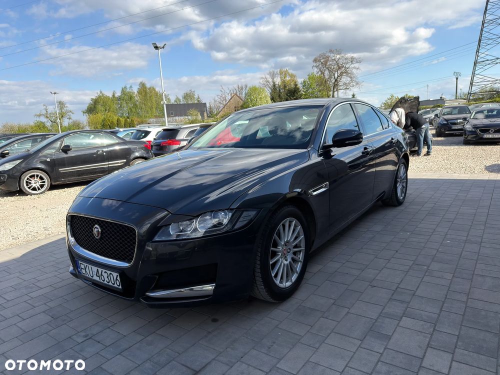 Jaguar XF E-Performance Prestige - 11