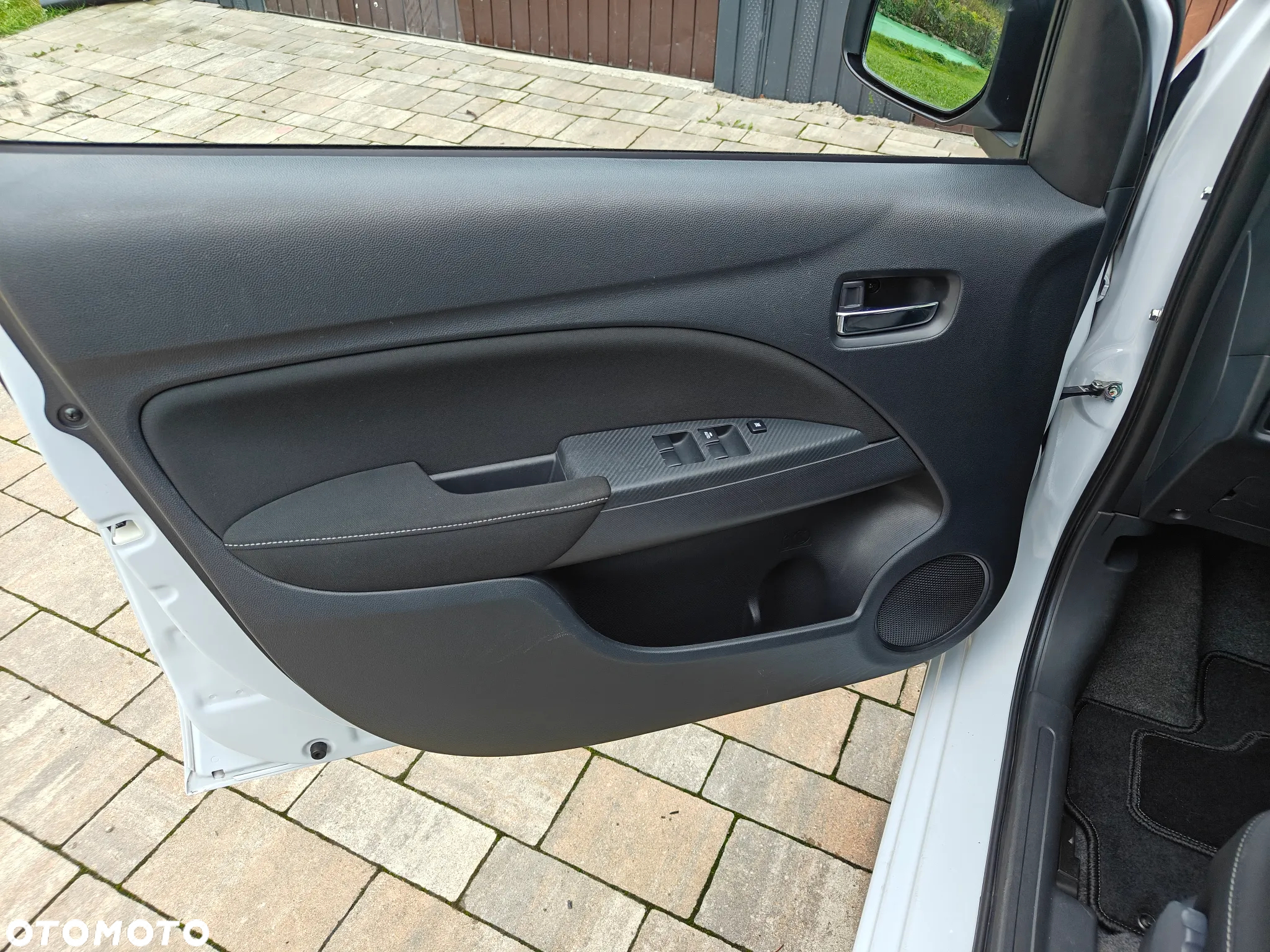 Mitsubishi Space Star AS&G 1.2 CVT Top - 20