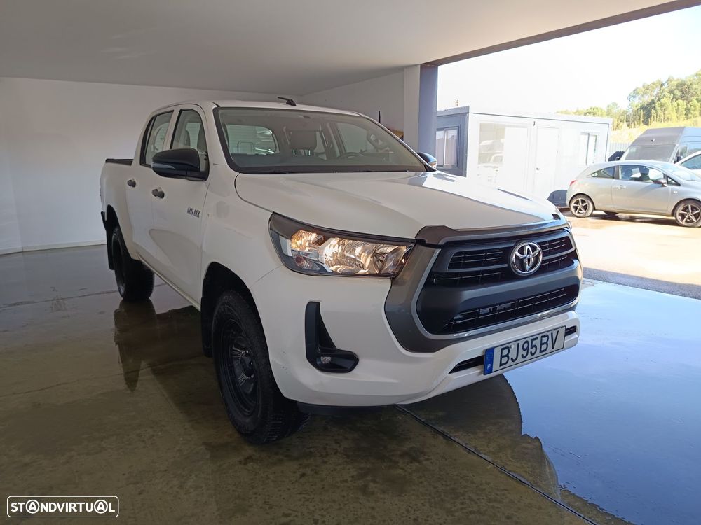 Toyota Hilux 2.4 D-4D 4WD CD CH - 5