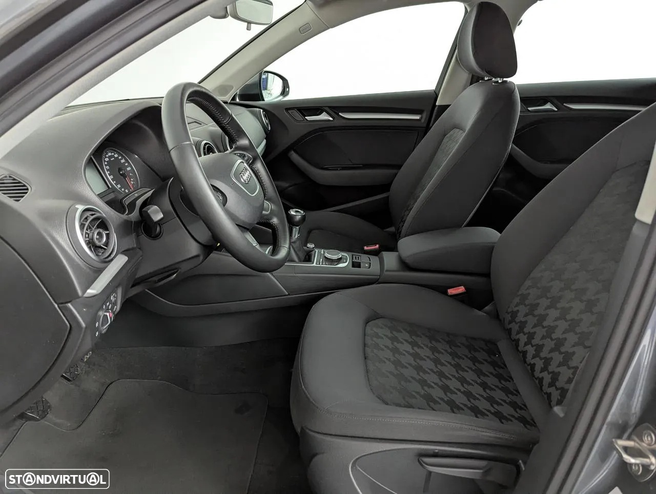 Audi A3 Sportback 1.6 TDI Attraction - 16