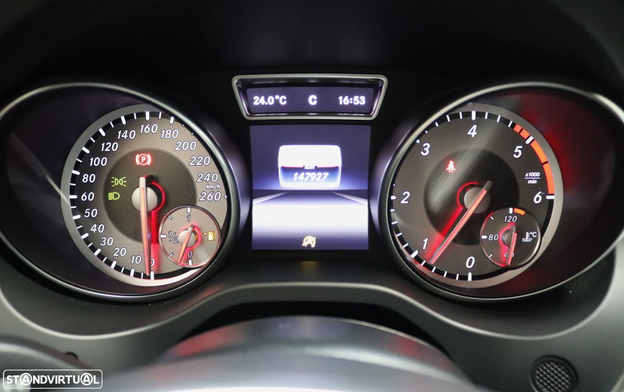 Mercedes-Benz CLA 200 CDi AMG Line - 31