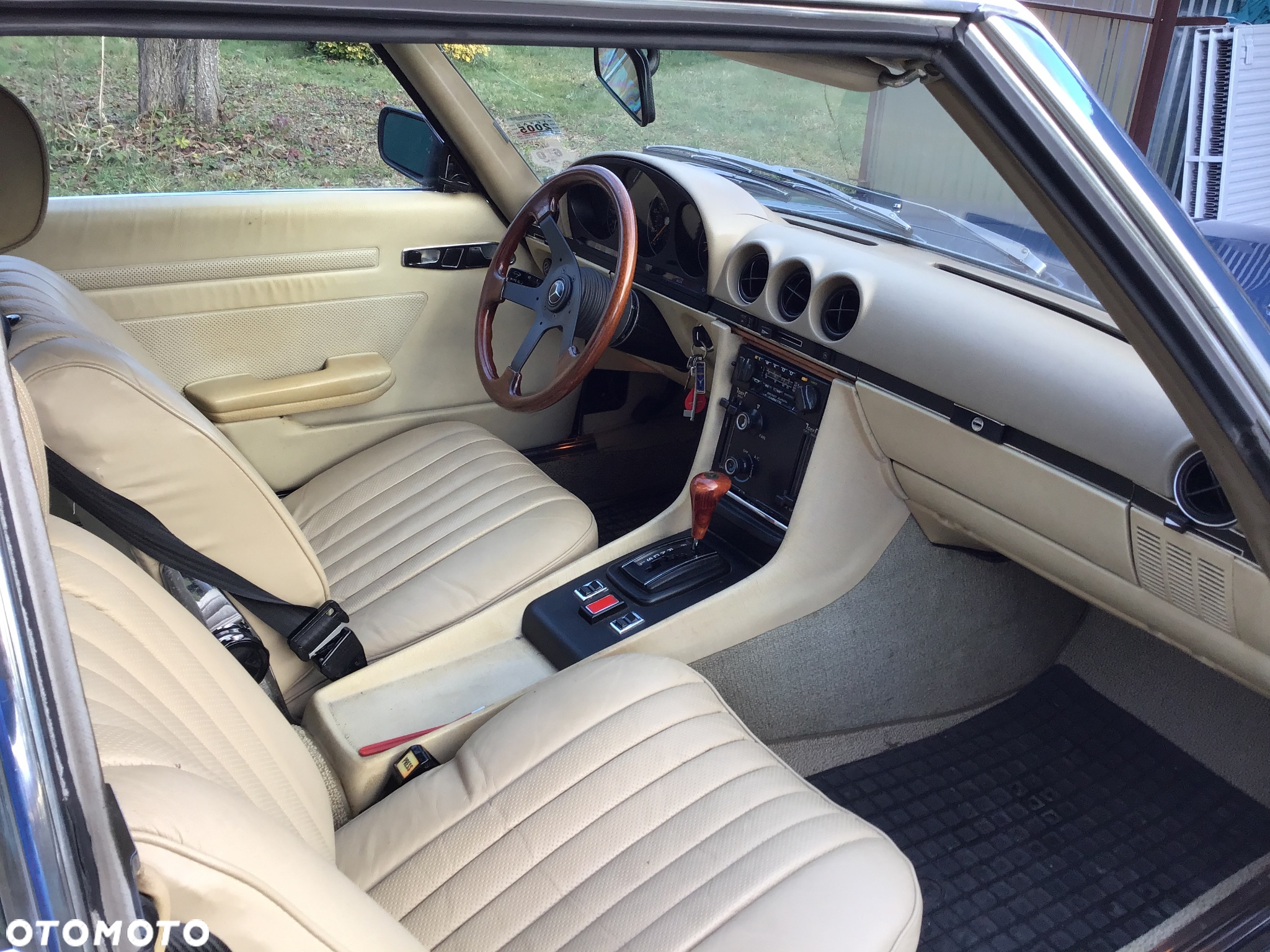 Mercedes-Benz SL - 12