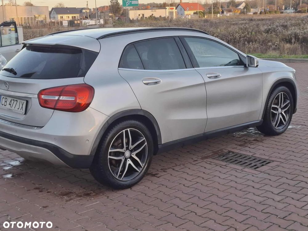 Mercedes-Benz GLA - 6