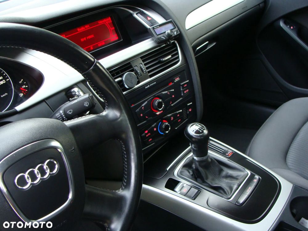 Audi A4 Limousine - 25
