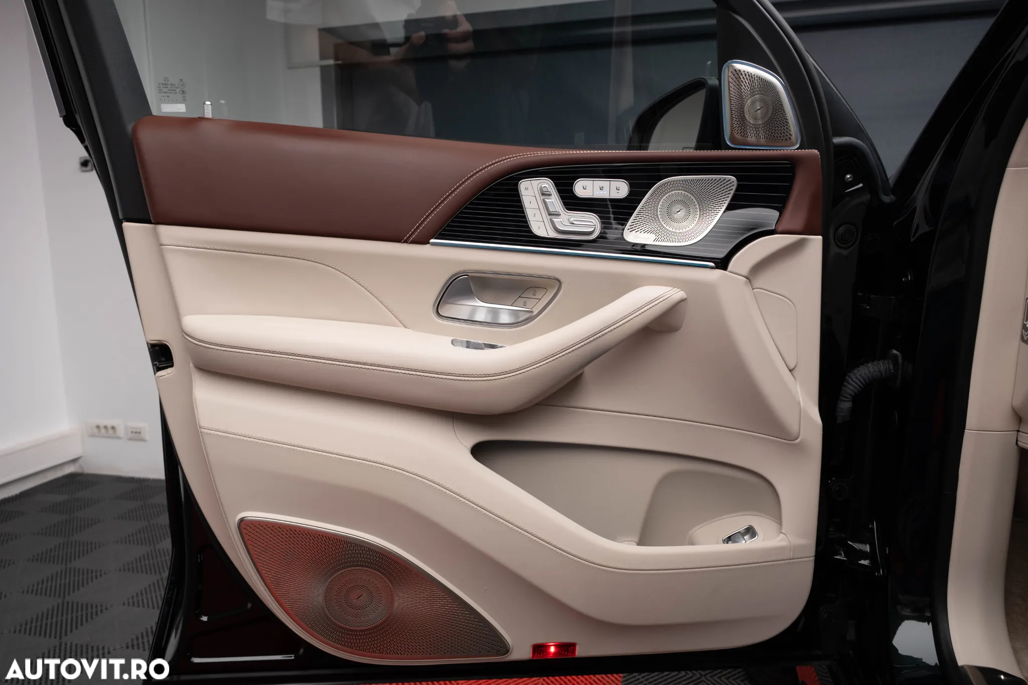 Mercedes-Benz GLS Maybach Mercedes-Maybach 600 MHEV 4MATIC - 12