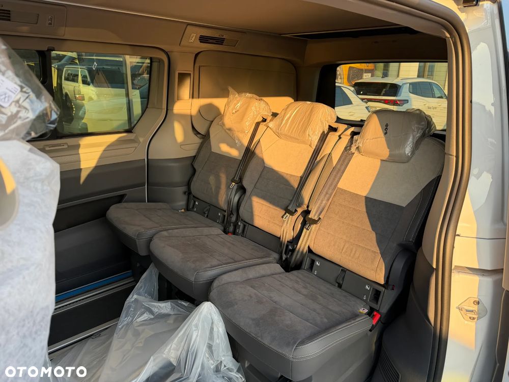 Volkswagen California - 12