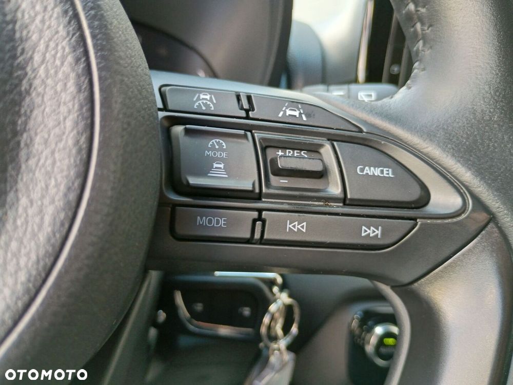 Toyota Yaris Hybrid 1.5 Style - 14