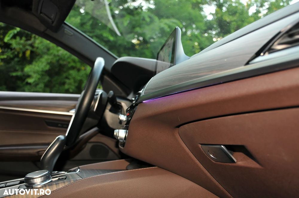 BMW Seria 5 520d AT - 15