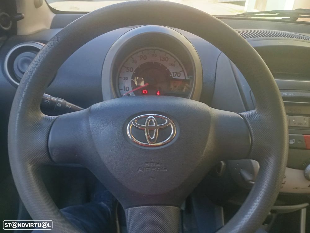 Toyota Aygo 1.0 + AC+VSC - 7