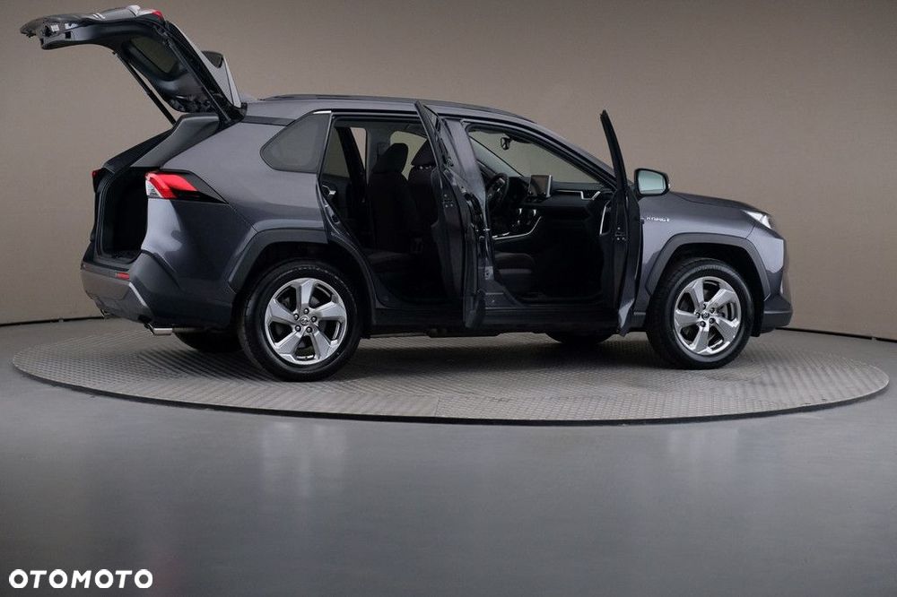 Toyota RAV4 - 6