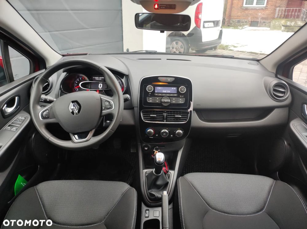 Renault Clio - 26