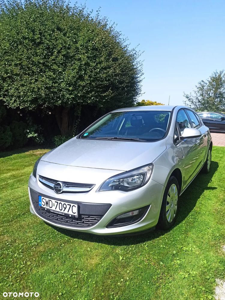 Opel Astra 1.4 EcoFLEX Cosmo - 4