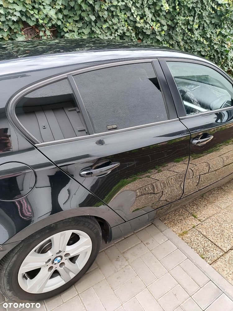 BMW Seria 1 118I 2011 photo 4