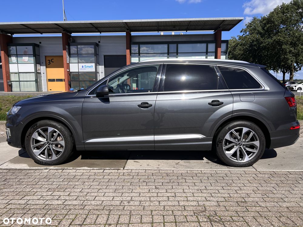 Audi Q7 - 7