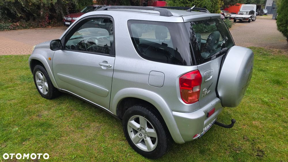Toyota RAV4 4x4 Edition - 23