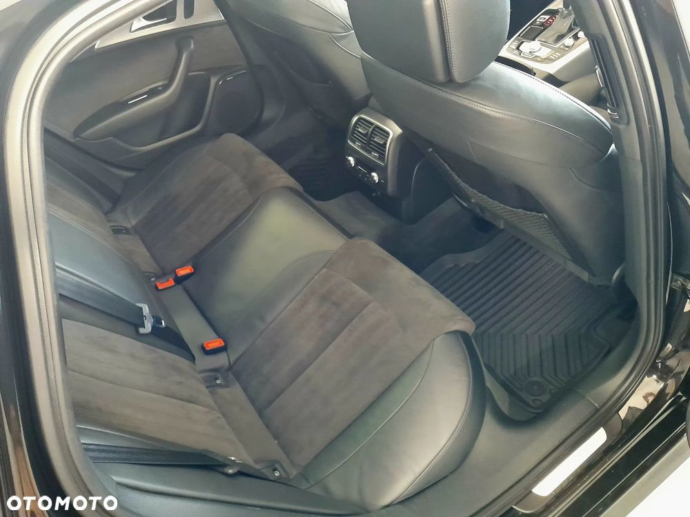 Audi A6 Avant 2.0 TDI Ultra S tronic - 24