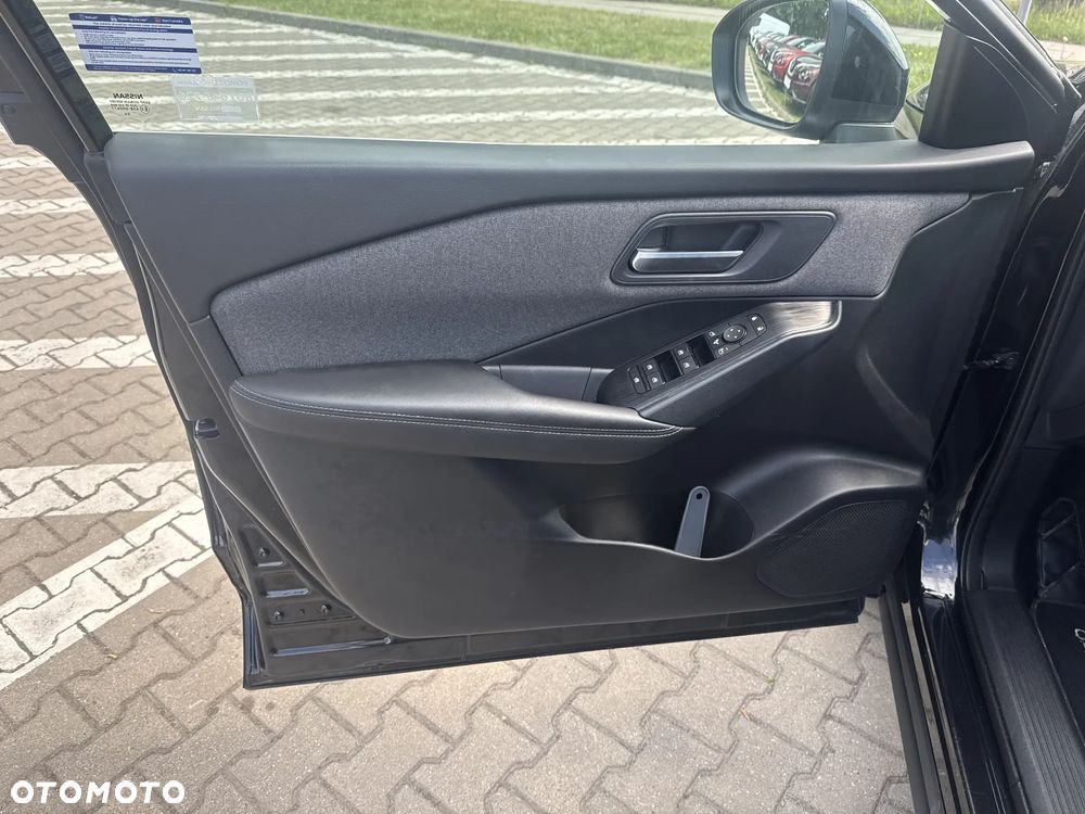 Nissan Qashqai 1.3 DIG-T MHEV Acenta Xtronic - 11
