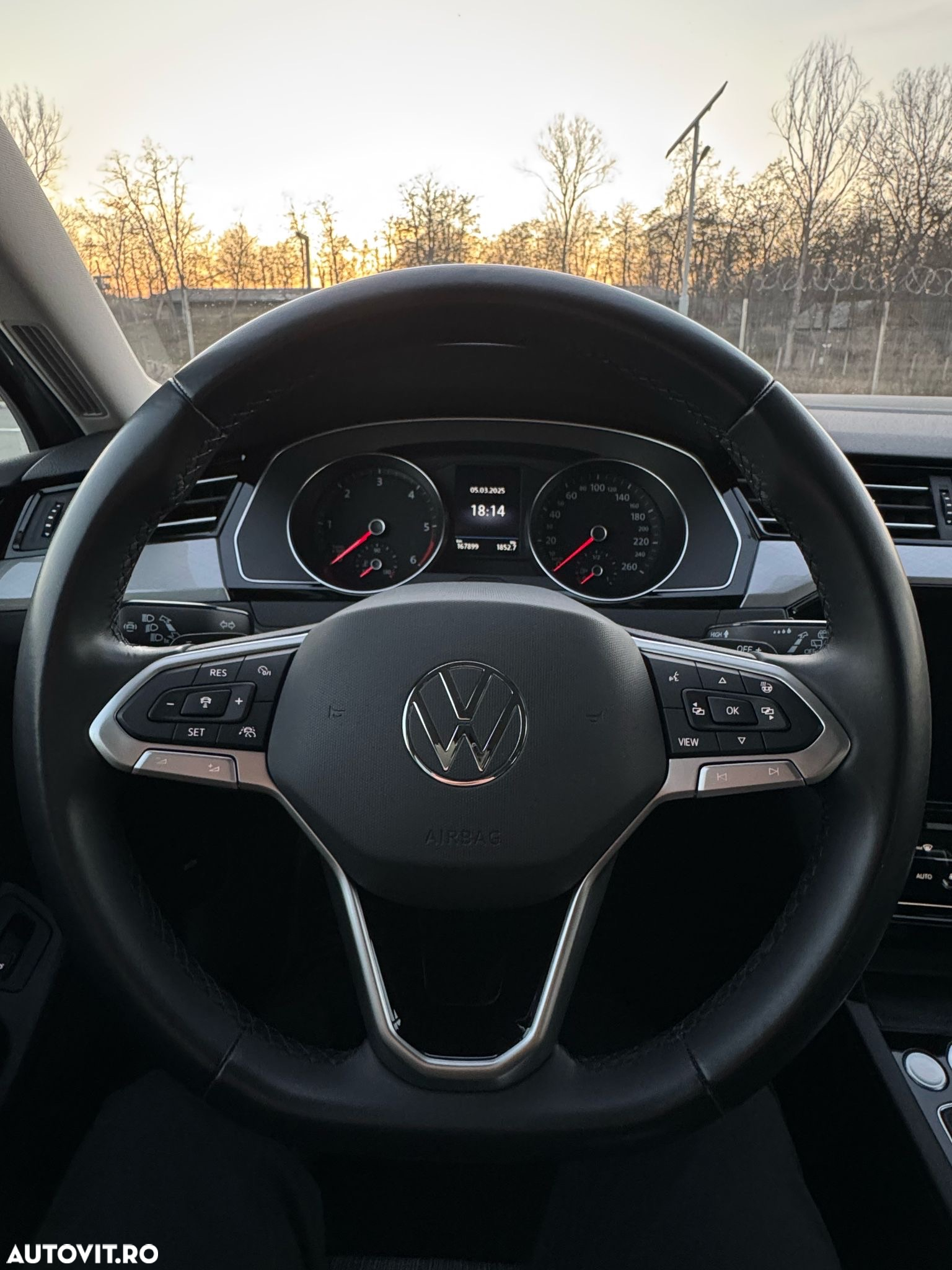 Volkswagen Passat Variant 2.0 TDI DSG Business - 16