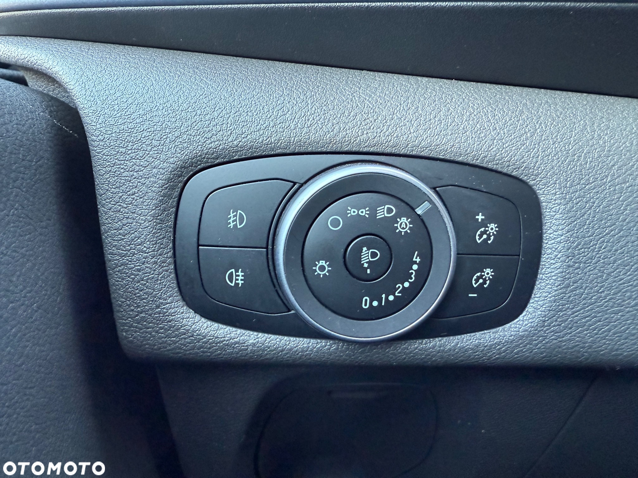 Ford Tourneo Custom 320 L1H1 VA Autm Active - 31
