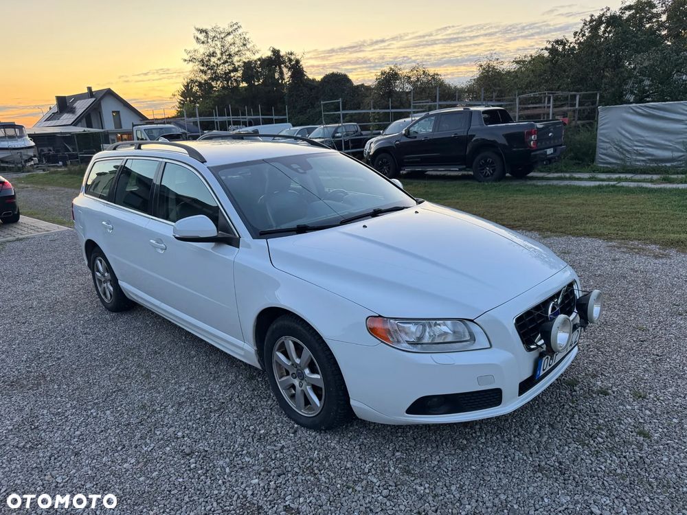 Volvo V70 D4 Momentum - 4