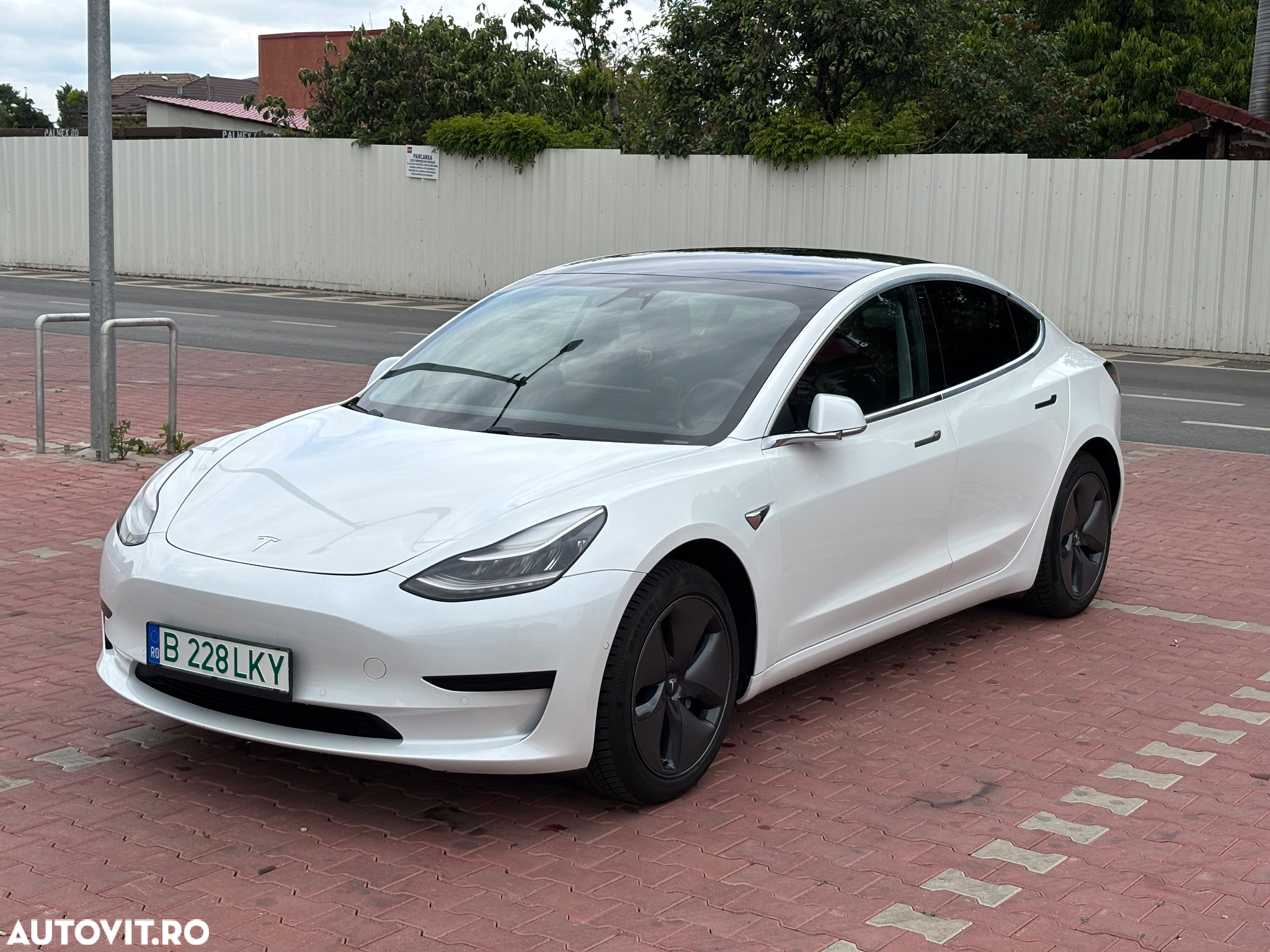 Tesla Model 3 - 18