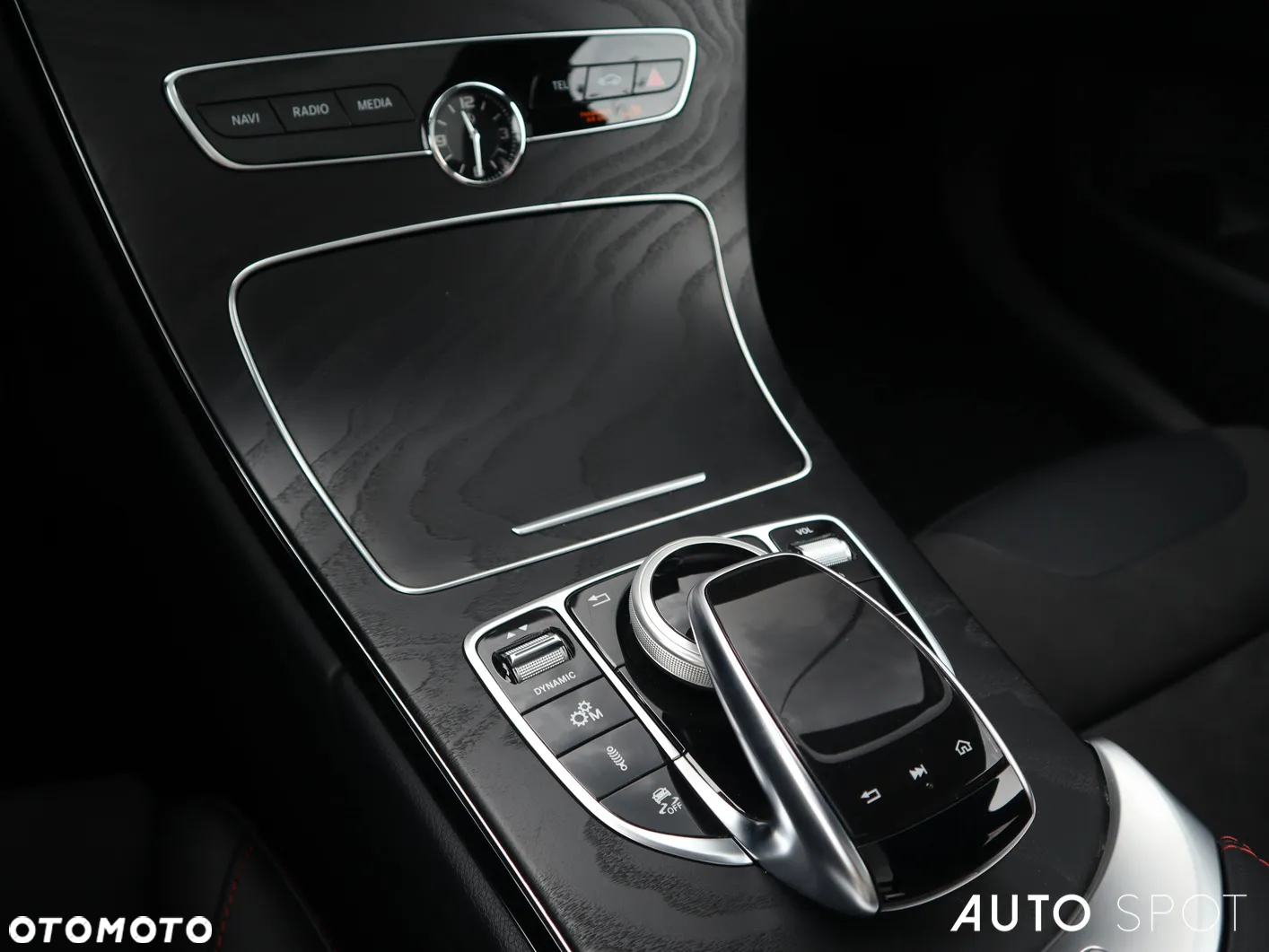 Mercedes-Benz Klasa C 43 AMG 4MATIC - 36