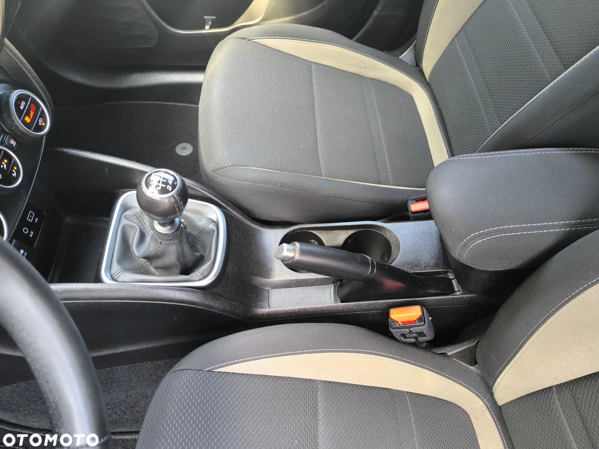 Fiat Tipo 1.4 T-Jet 16v Lounge - 26