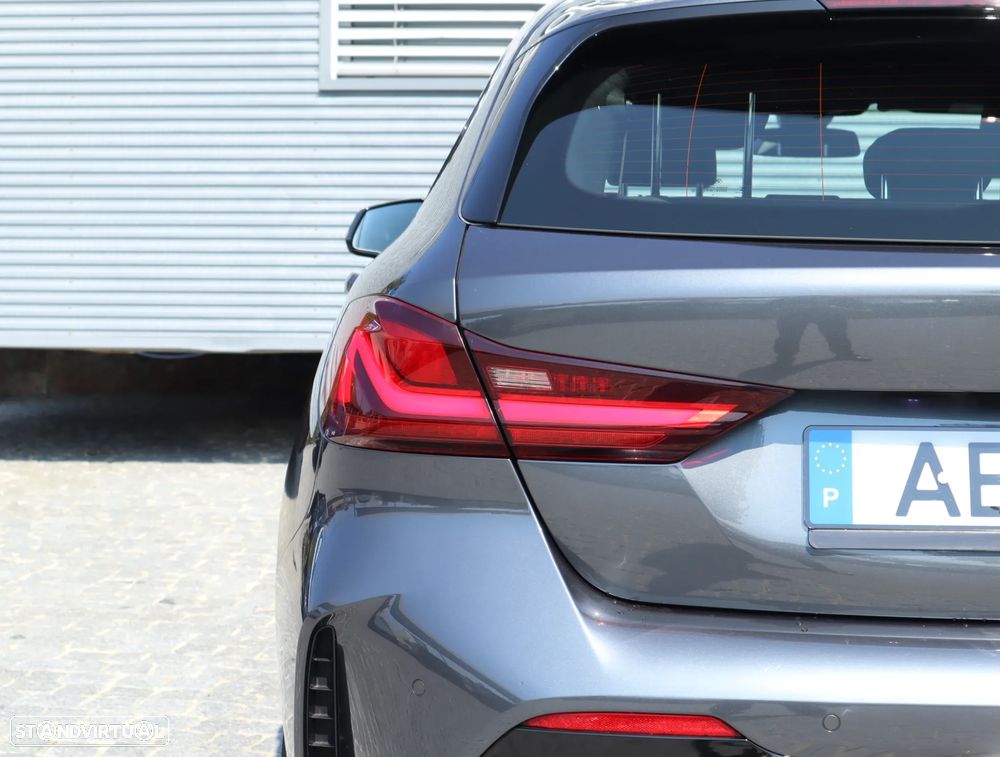 BMW 116 d Pack M - 15