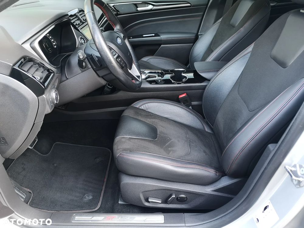 Ford Mondeo 2.0 EcoBlue ST-Line - 23