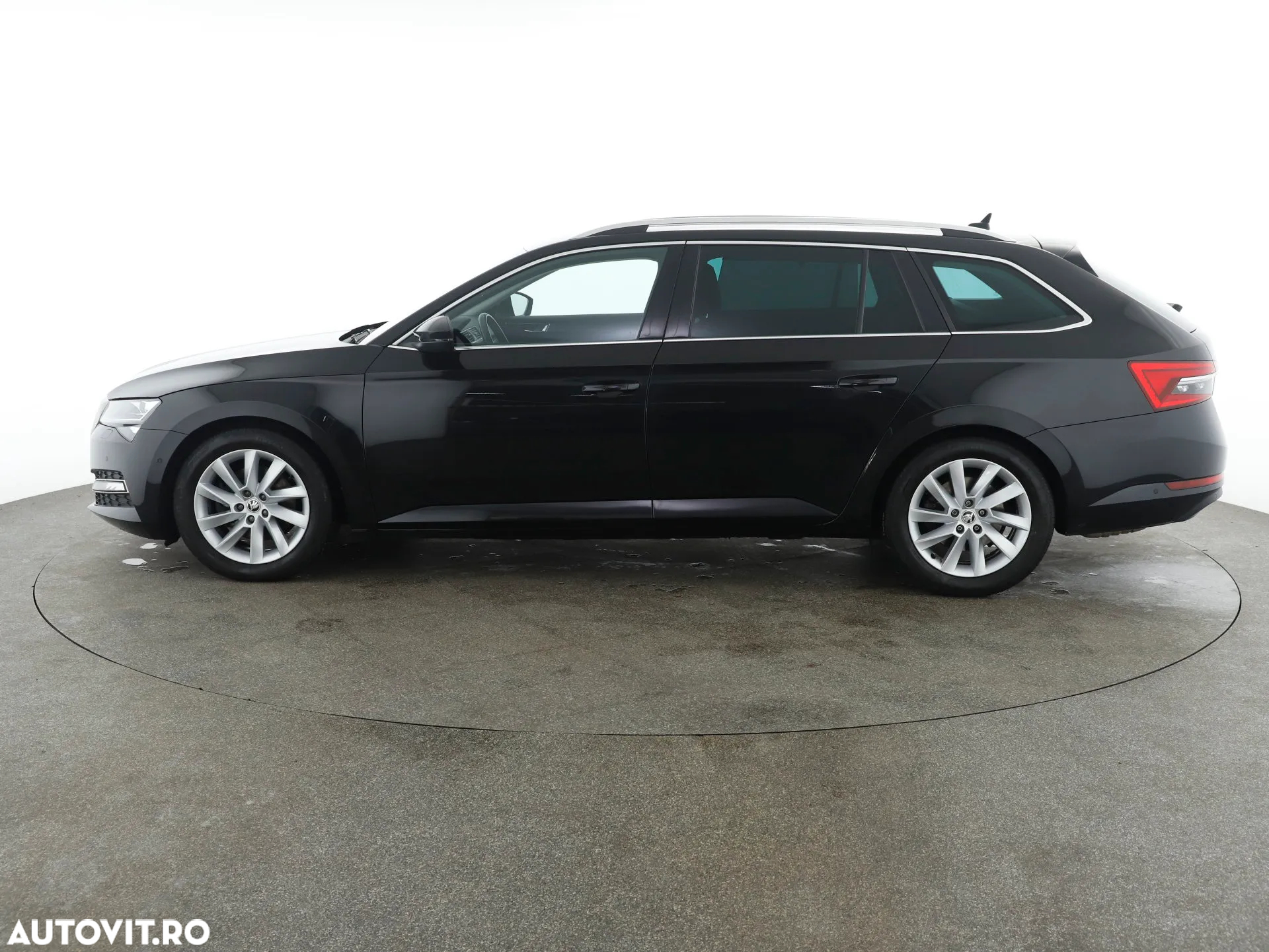 Skoda Superb 2.0 TDI 4X4 DSG Style - 8