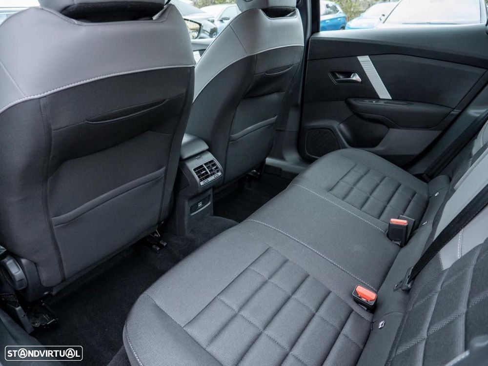Citroën e-C4 X 50 kWh Plus - 23