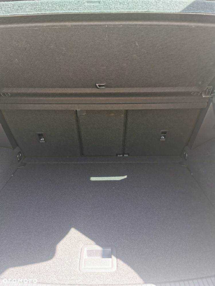 Volkswagen Tiguan - 8